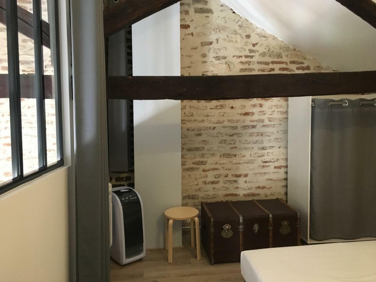 Le Loft Du Chateau Du Roi Каор Экстерьер фото