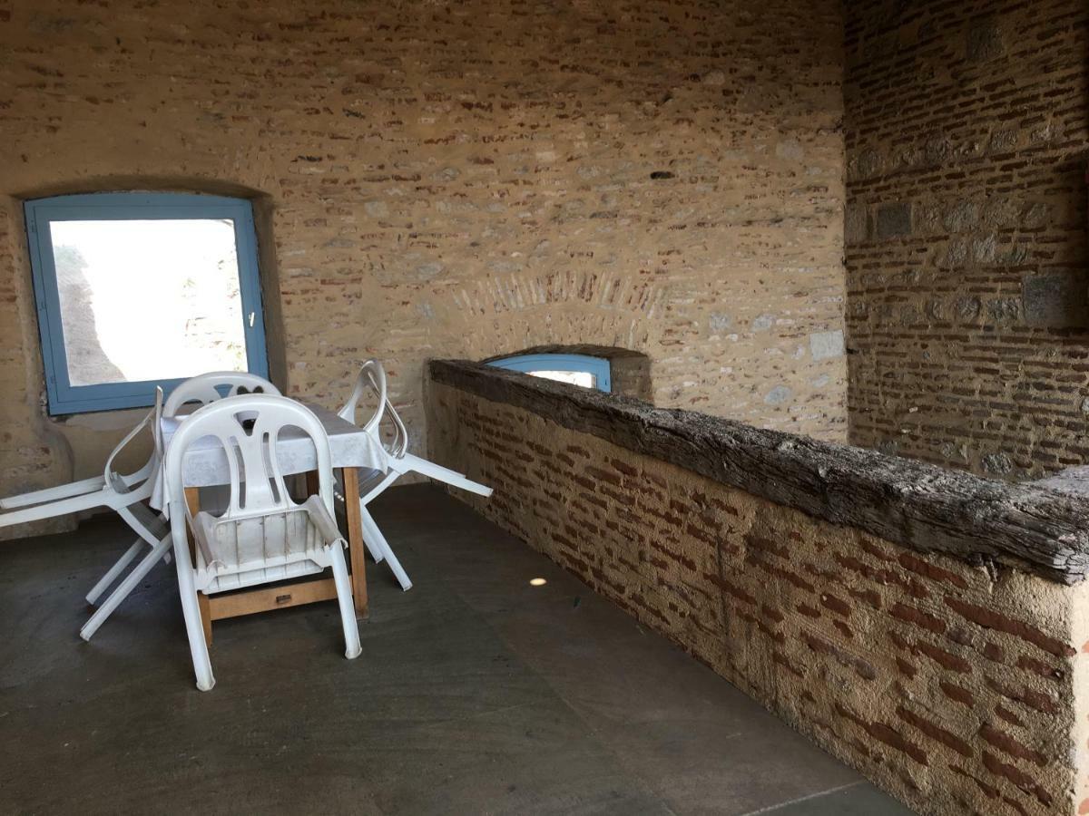 Le Loft Du Chateau Du Roi Каор Экстерьер фото