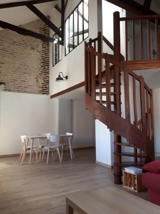 Le Loft Du Chateau Du Roi Каор Экстерьер фото